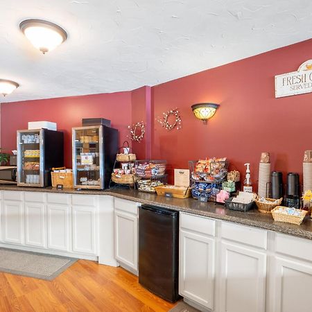 Fireside Inn & Suites Gilford Exteriér fotografie