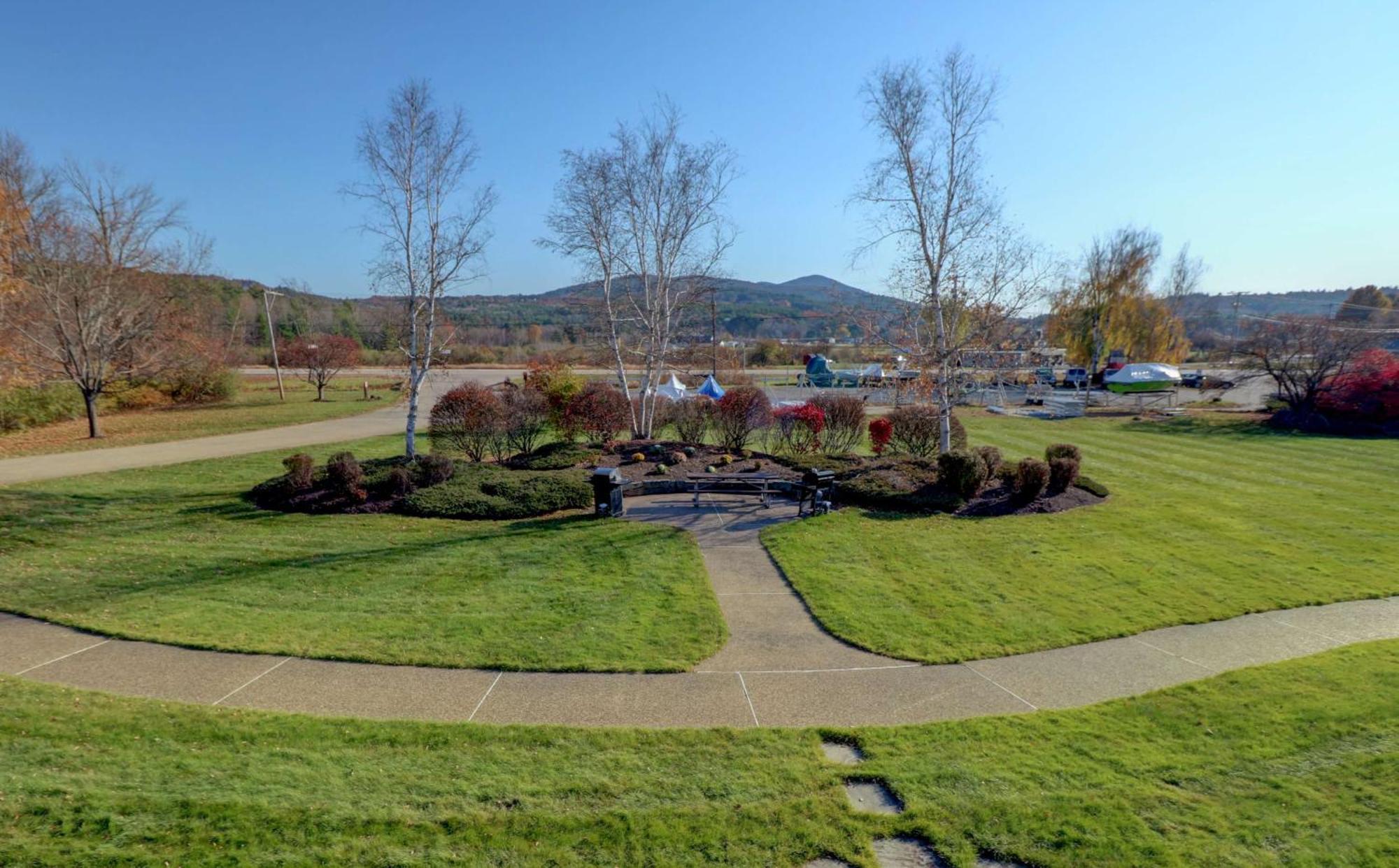 Fireside Inn & Suites Gilford Exteriér fotografie