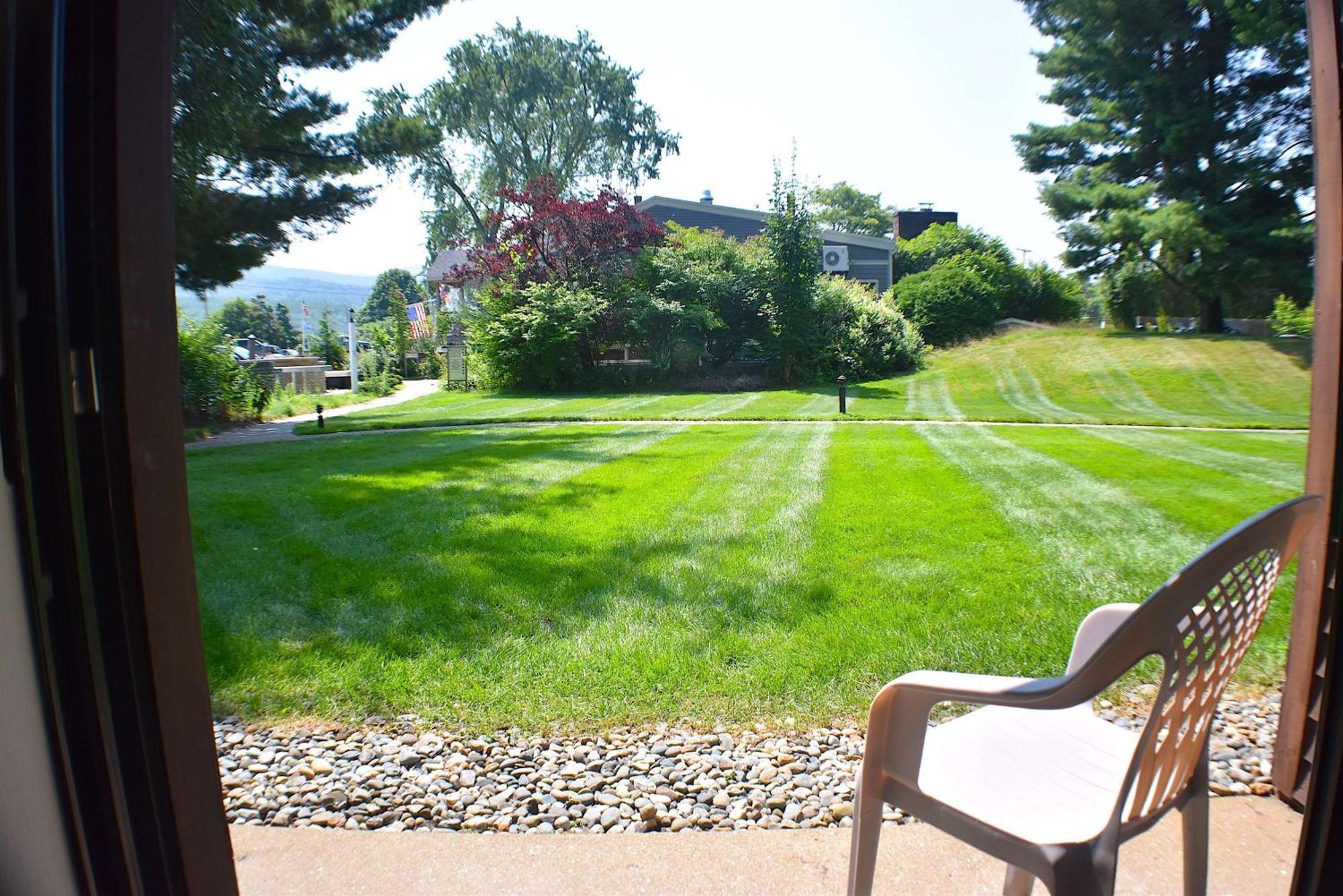 Fireside Inn & Suites Gilford Exteriér fotografie