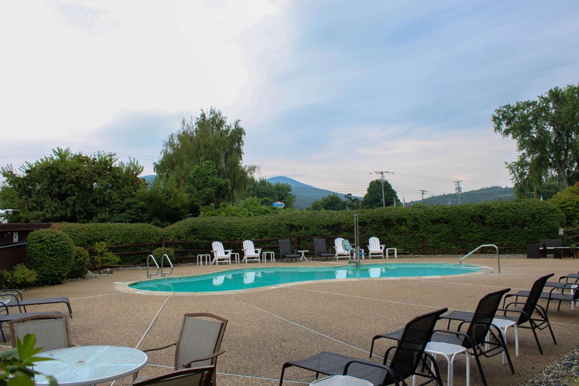 Fireside Inn & Suites Gilford Exteriér fotografie