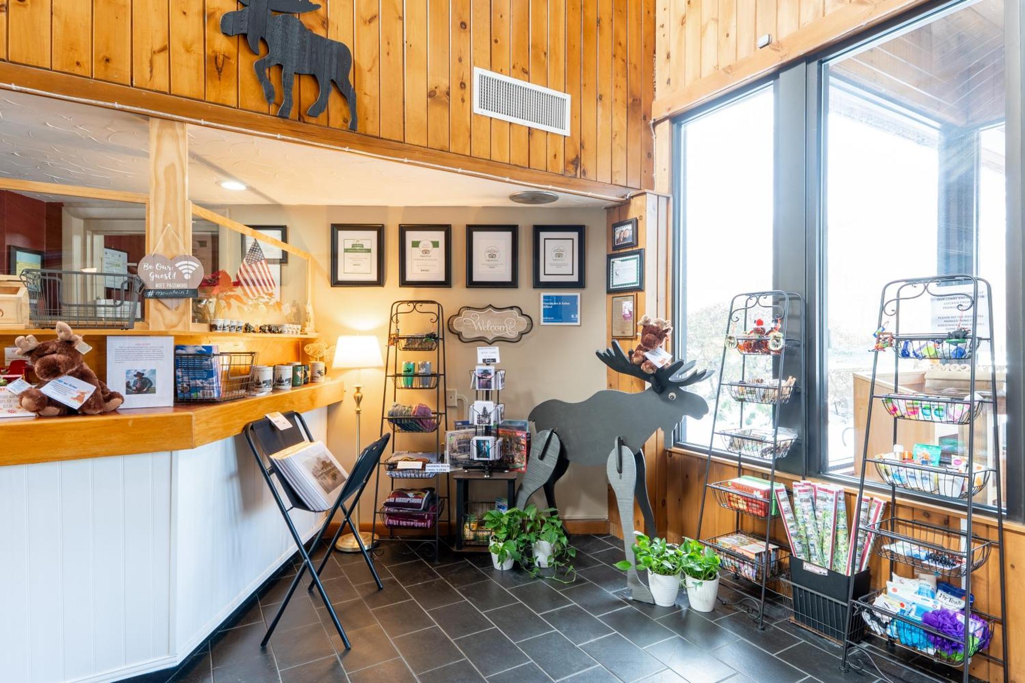 Fireside Inn & Suites Gilford Exteriér fotografie