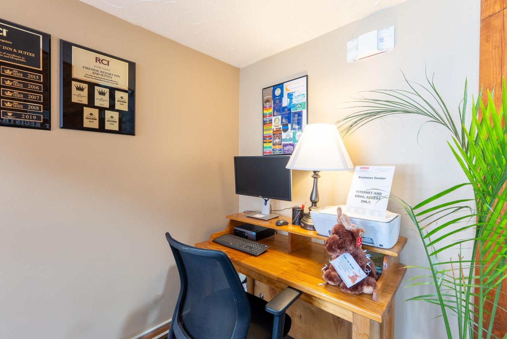 Fireside Inn & Suites Gilford Exteriér fotografie