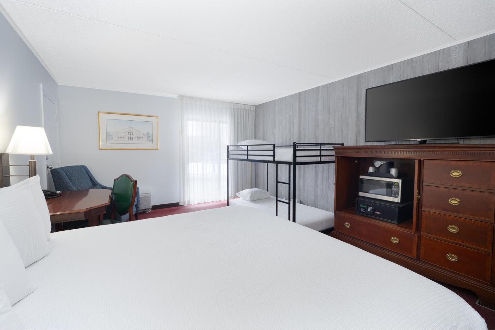 Fireside Inn & Suites Gilford Exteriér fotografie