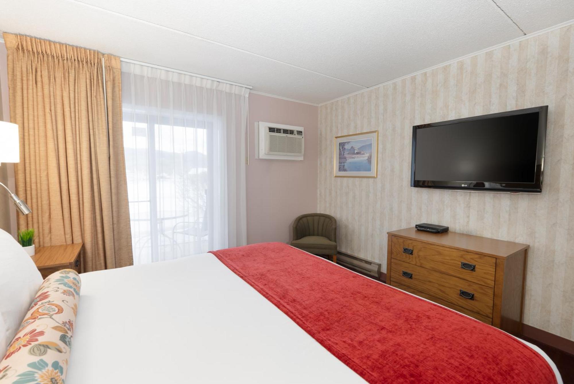 Fireside Inn & Suites Gilford Exteriér fotografie