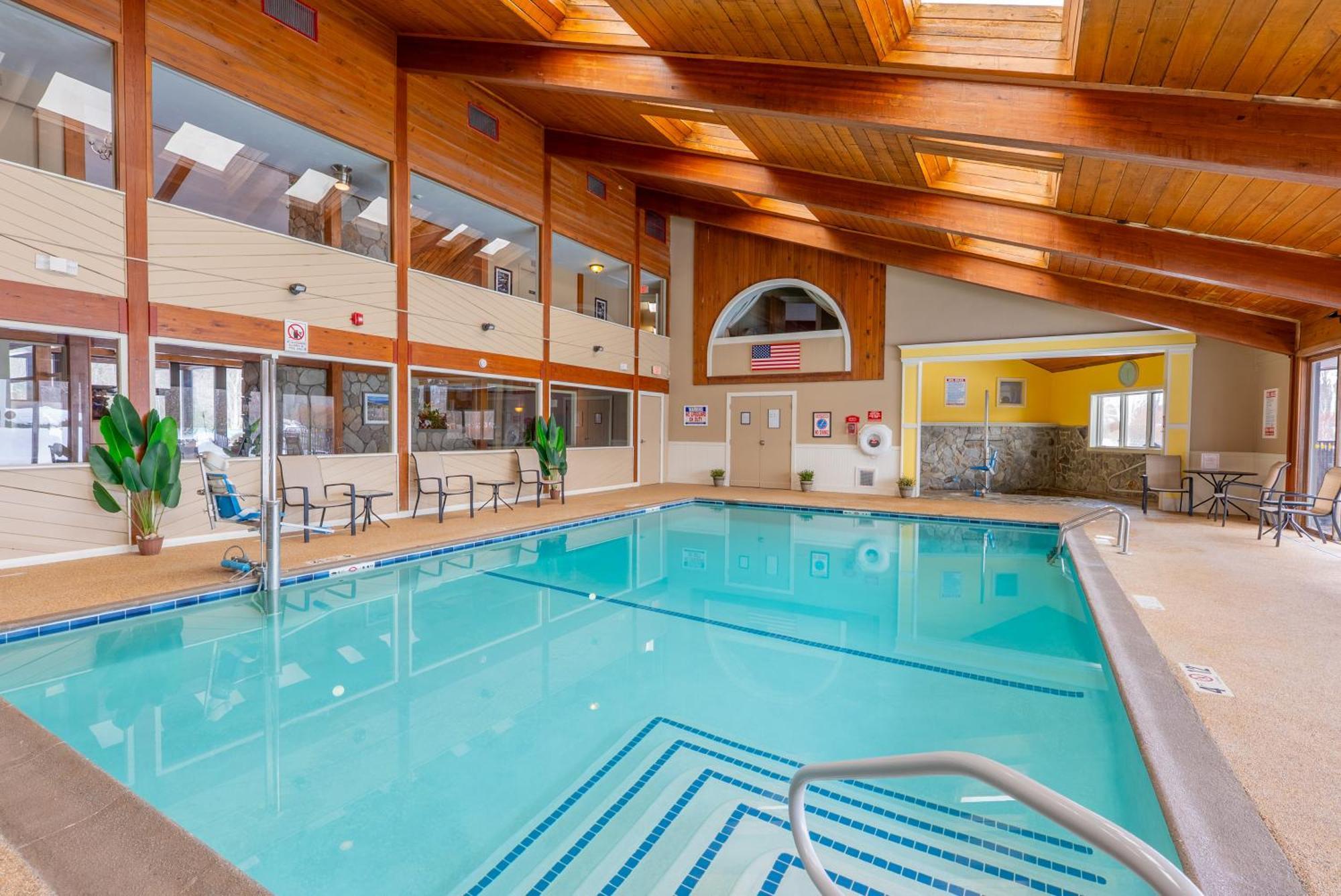 Fireside Inn & Suites Gilford Exteriér fotografie